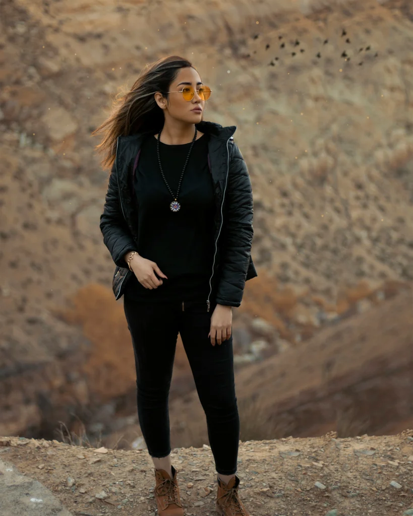 10 Effortless Black Outfits That Always Impress