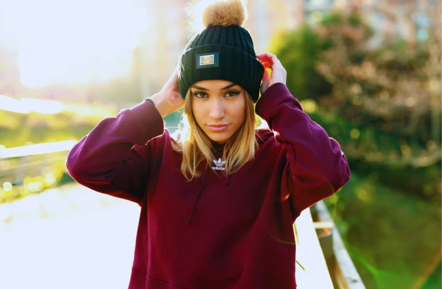 12 Hoodie Outfit Ideas That Make Lazy Days Look Stylish