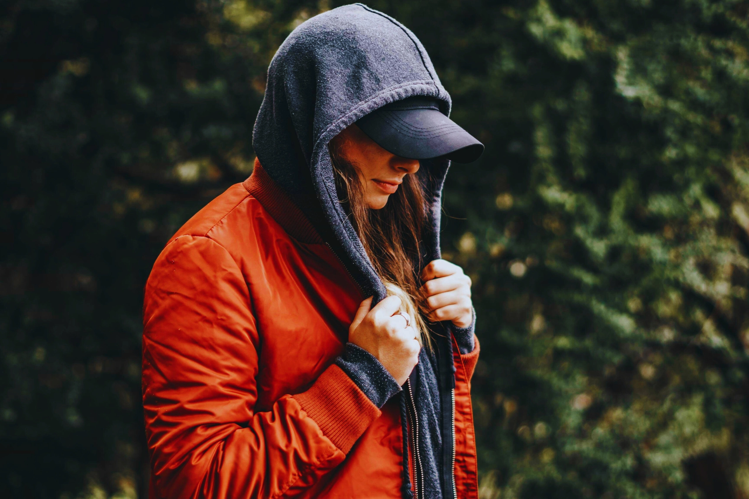12 Hoodie Outfit Ideas That Prove Comfort Can Be Stylish