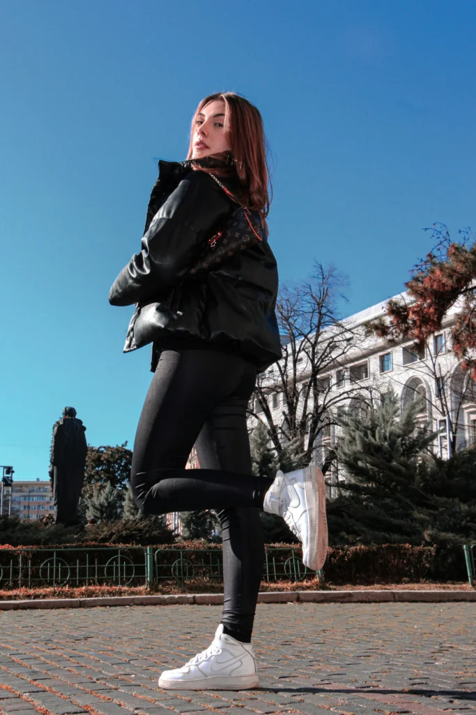 Black Outfit Inspiration That’s Effortlessly Elegant