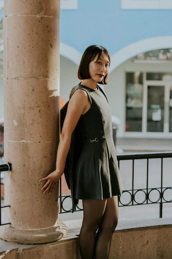 Classy Black Outfit Looks for Women Who Love Minimalism