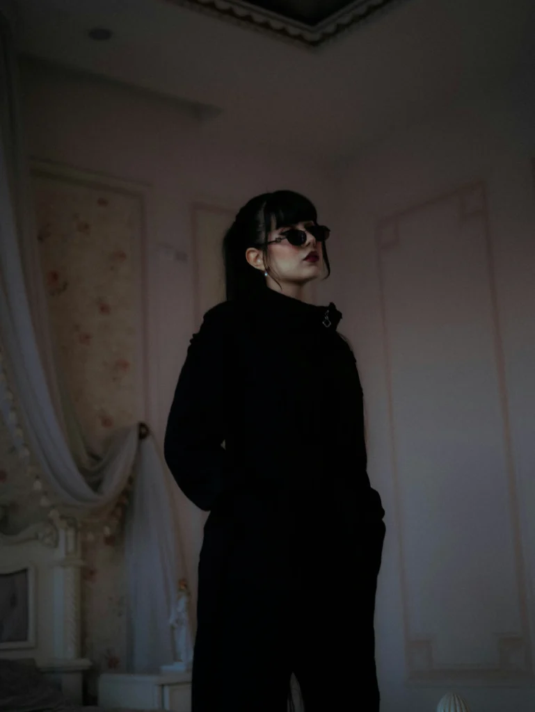 20 All-Black Outfit Ideas That Exude Confidence And Power