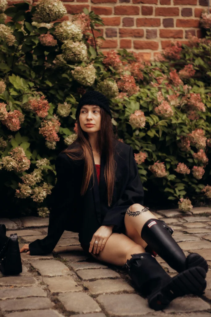 12 Stylish Black Outfit Looks Perfect for Any Day