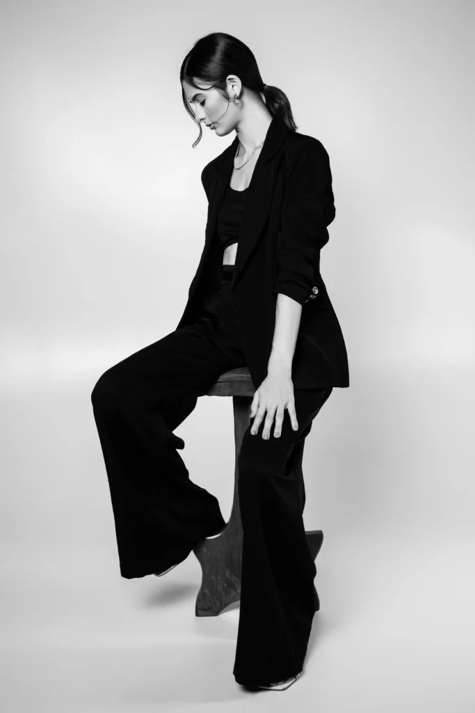 12 Stylish Black Outfit Looks Perfect for Any Day