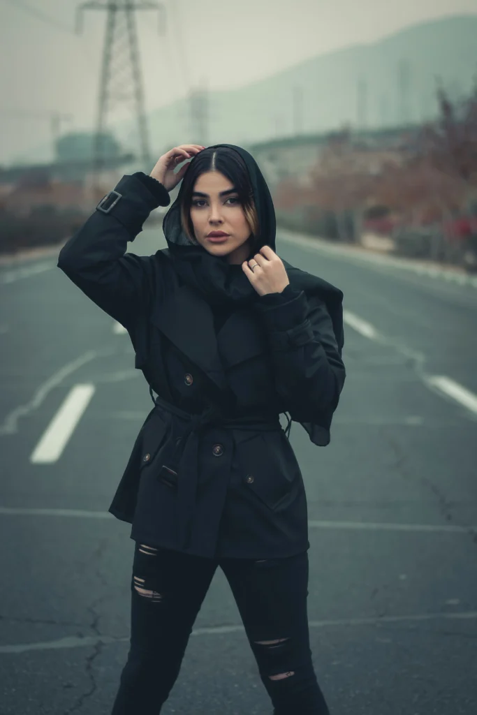 10 Effortless Black Outfits That Always Impress