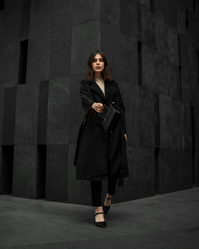 Daring and Chic Black Outfit Looks You Must Try