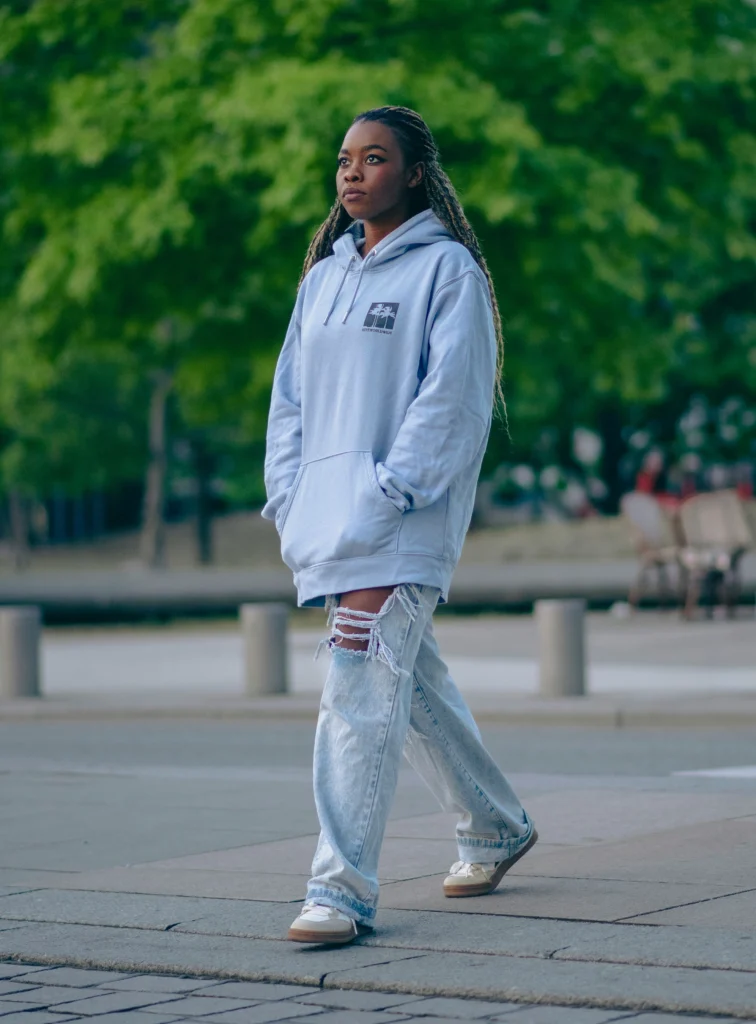 13 Hoodie Outfit Looks That Mix Comfort and Confidence