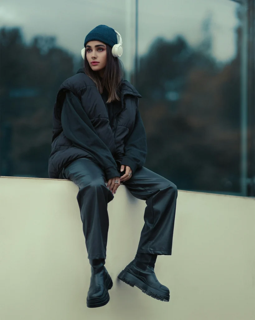 How To Style Black Outfits Like A Fashion Pro