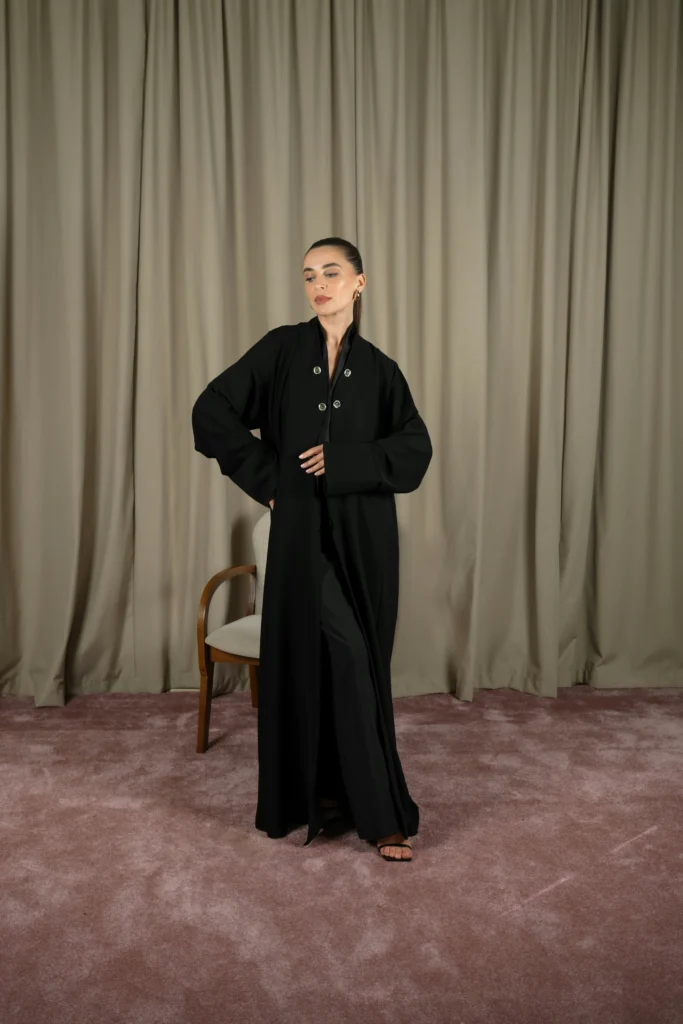 Black Outfit Looks That Effortlessly Elevate Your Style