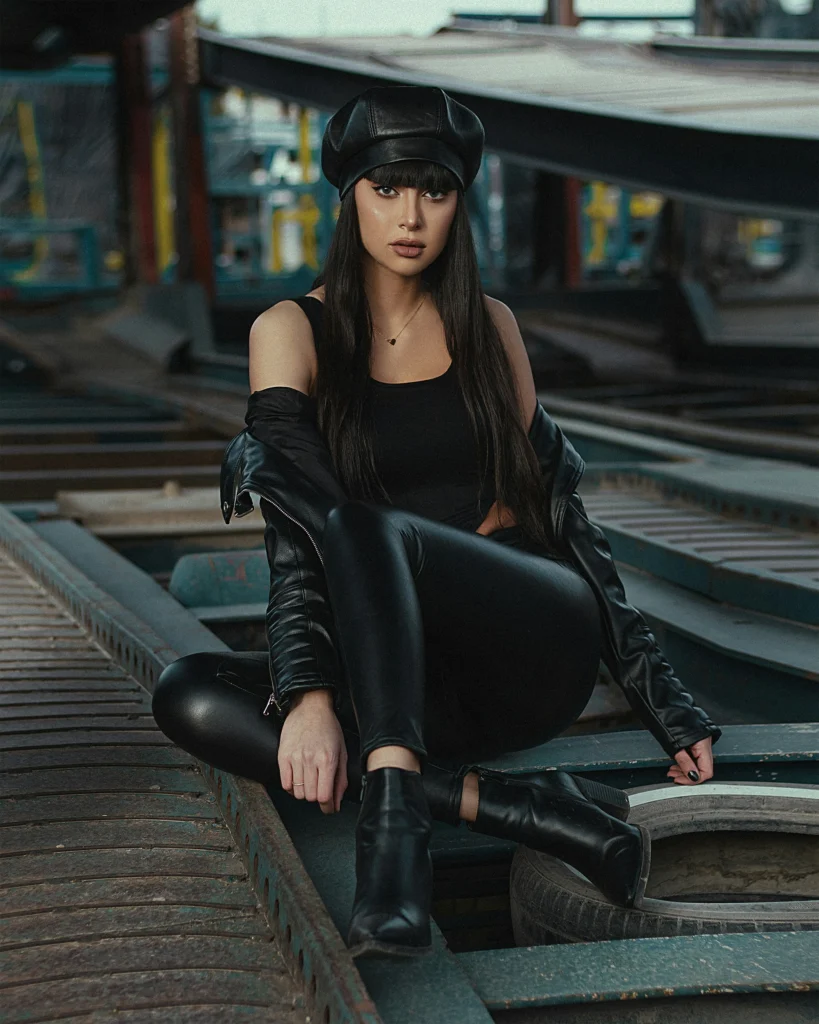 Elegant Black Outfits That Always Steal the Spotlight