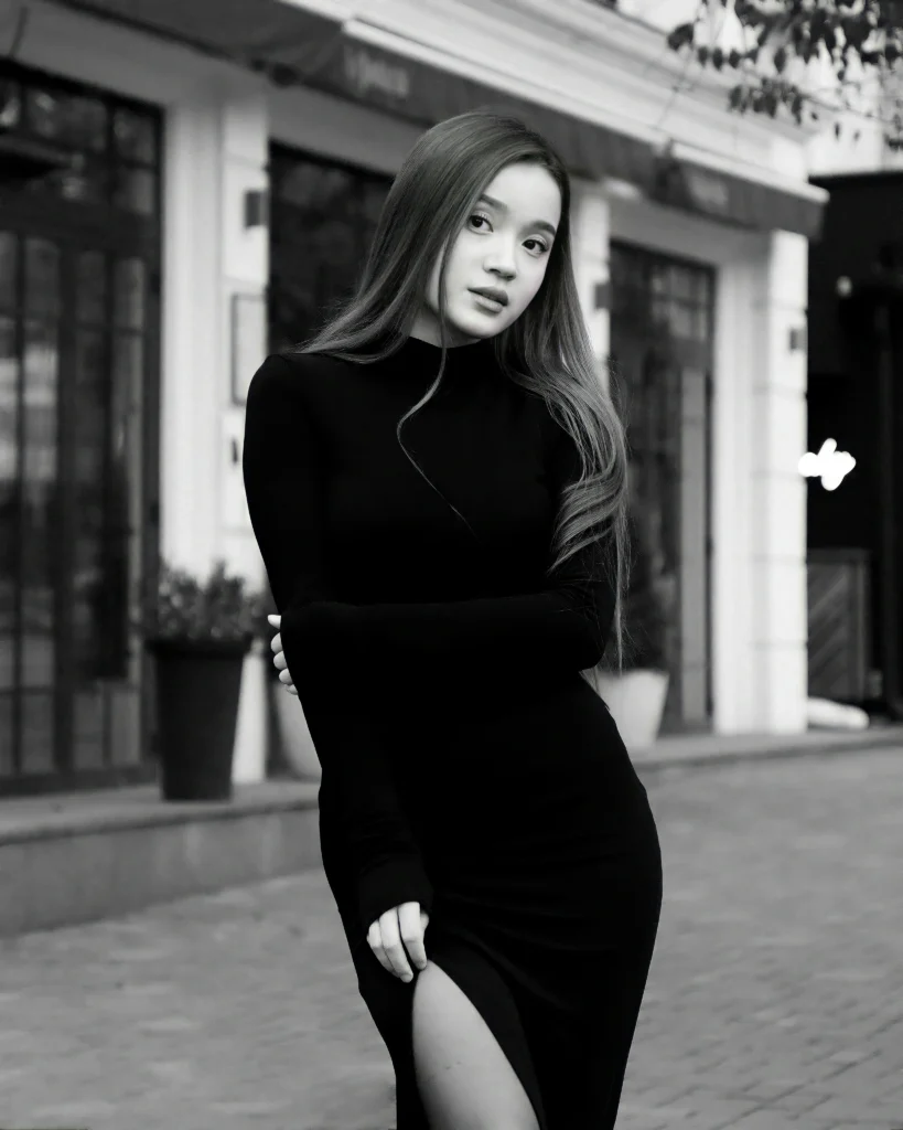 Modern Black Outfit Inspiration for Everyday Chic