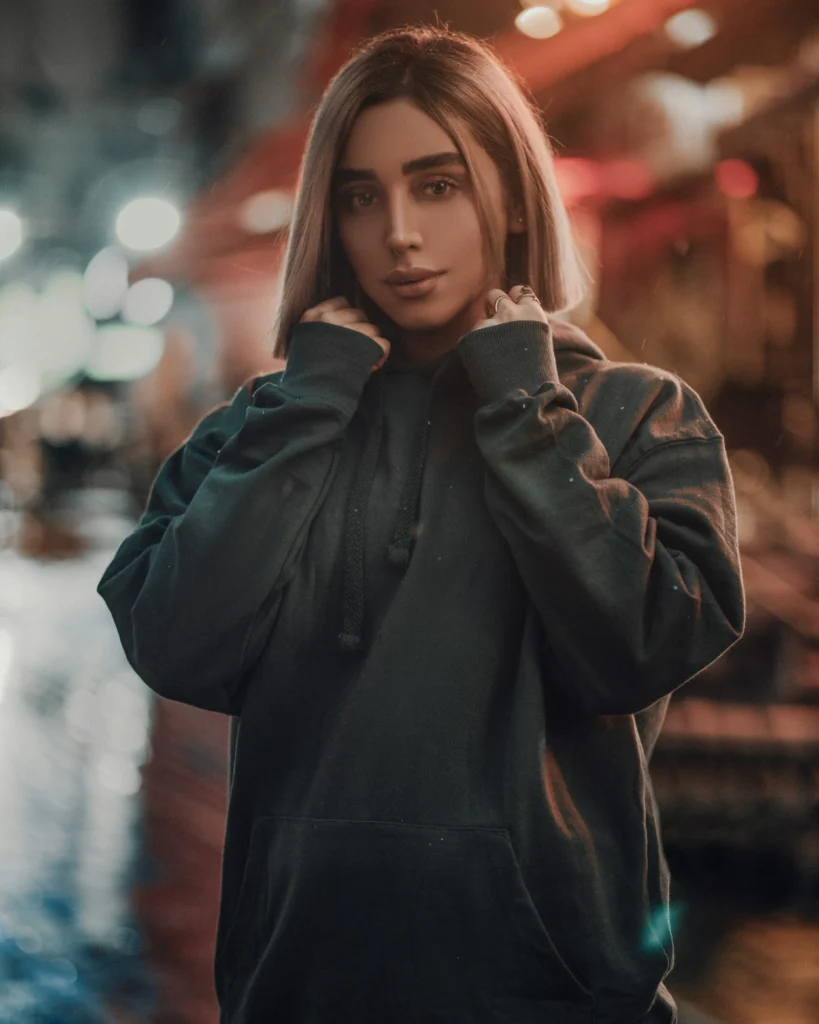 13 Hoodie Outfit Looks That Mix Comfort and Confidence