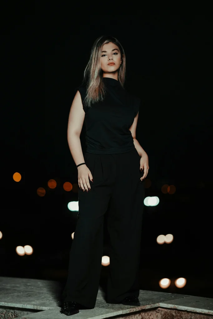 How To Style Black Outfits Like A Fashion Pro