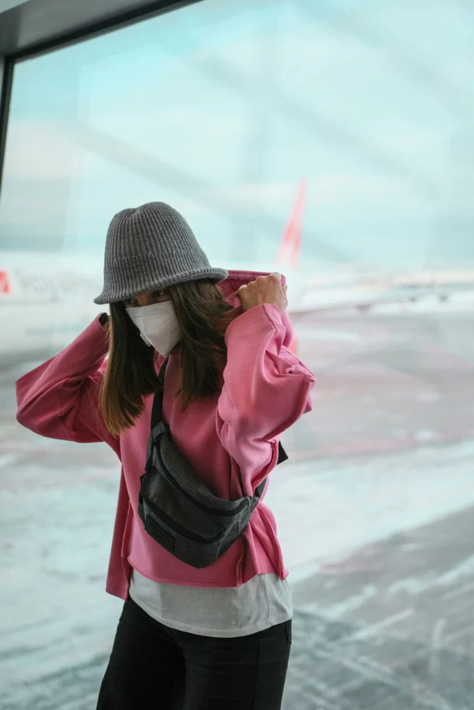 13 Hoodie Outfit Looks That Mix Comfort and Confidence